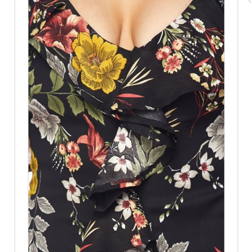 💋Off shoulder romper 💋 - Picture 3 of 5